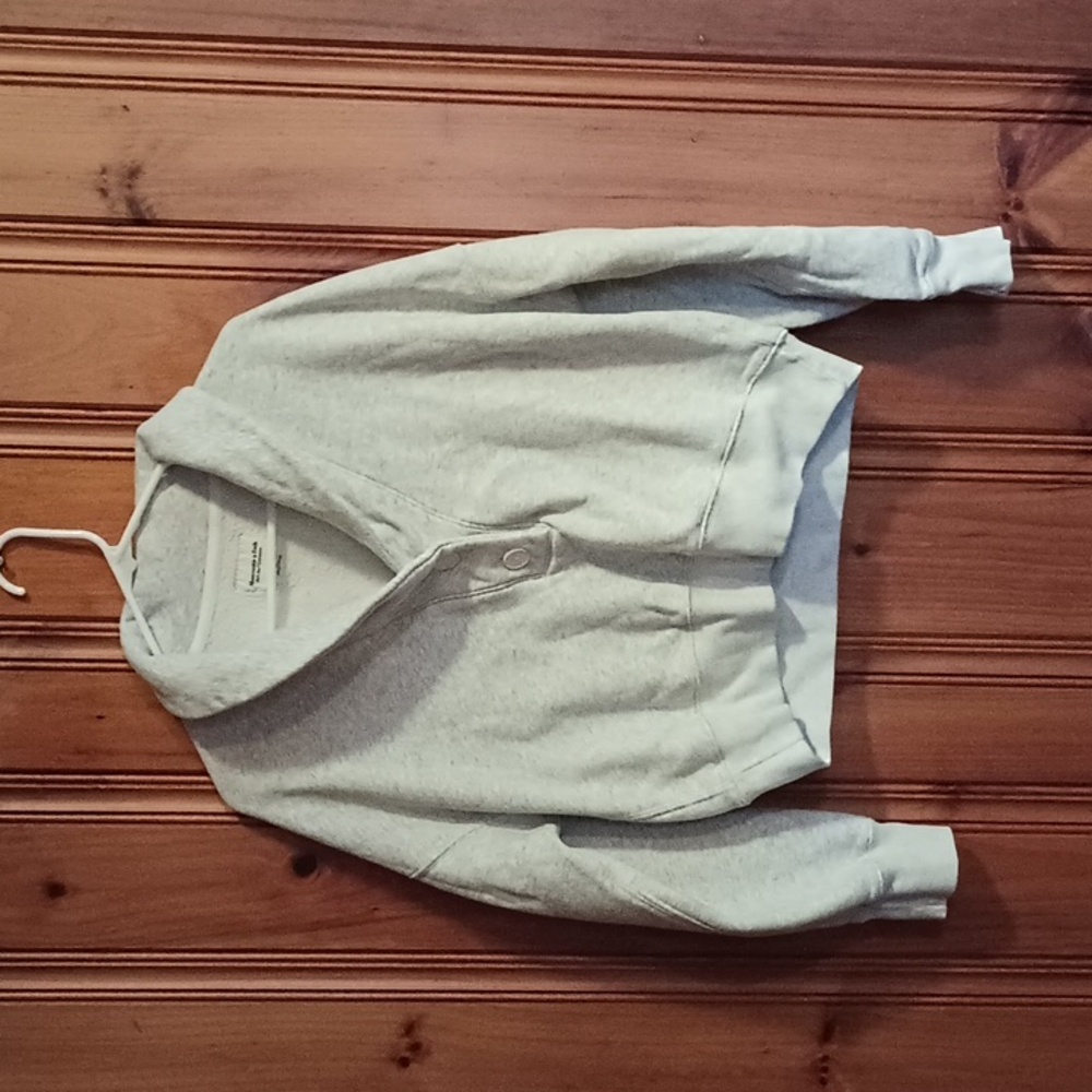 Abercrombie sweatshirt